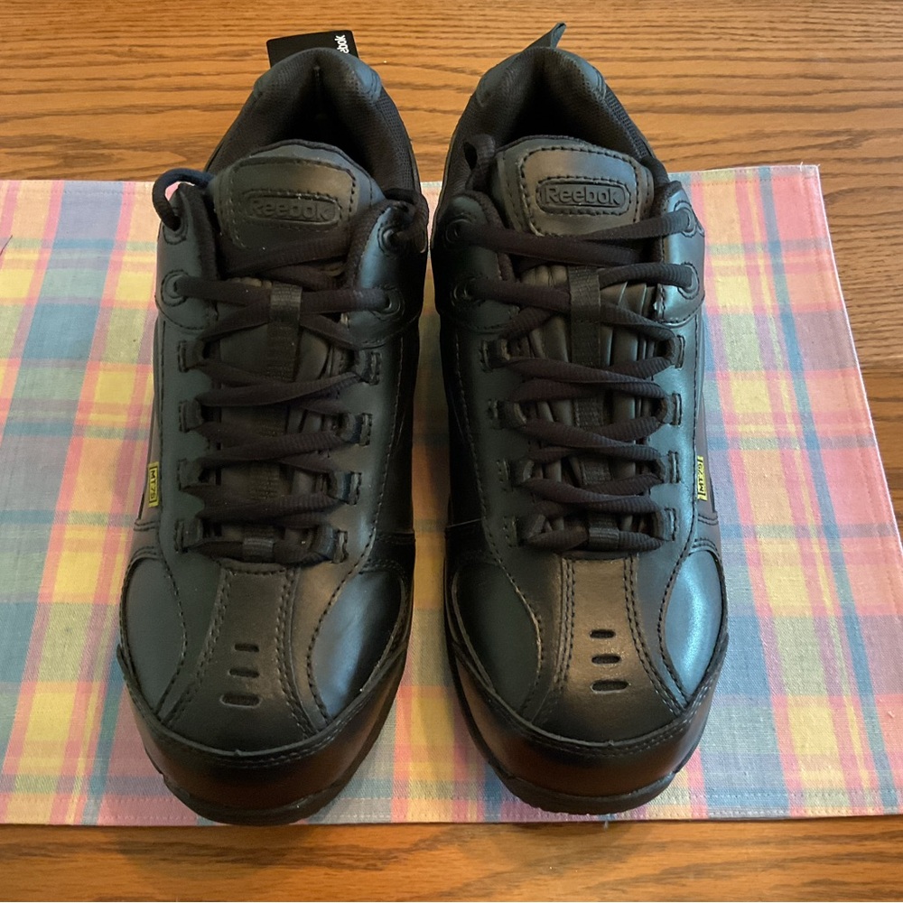 Reebok Black Athletic Shoes with Durable Design and Comfort